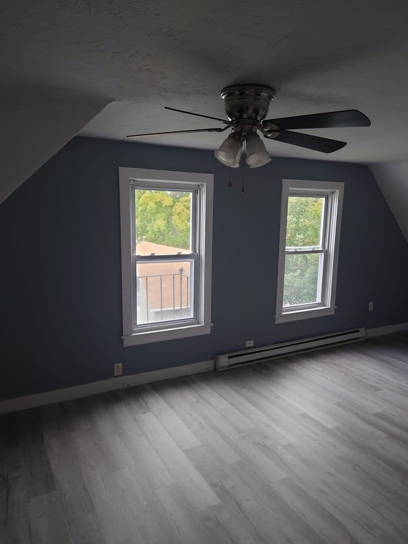 Woonsocket House: 252 Grove St