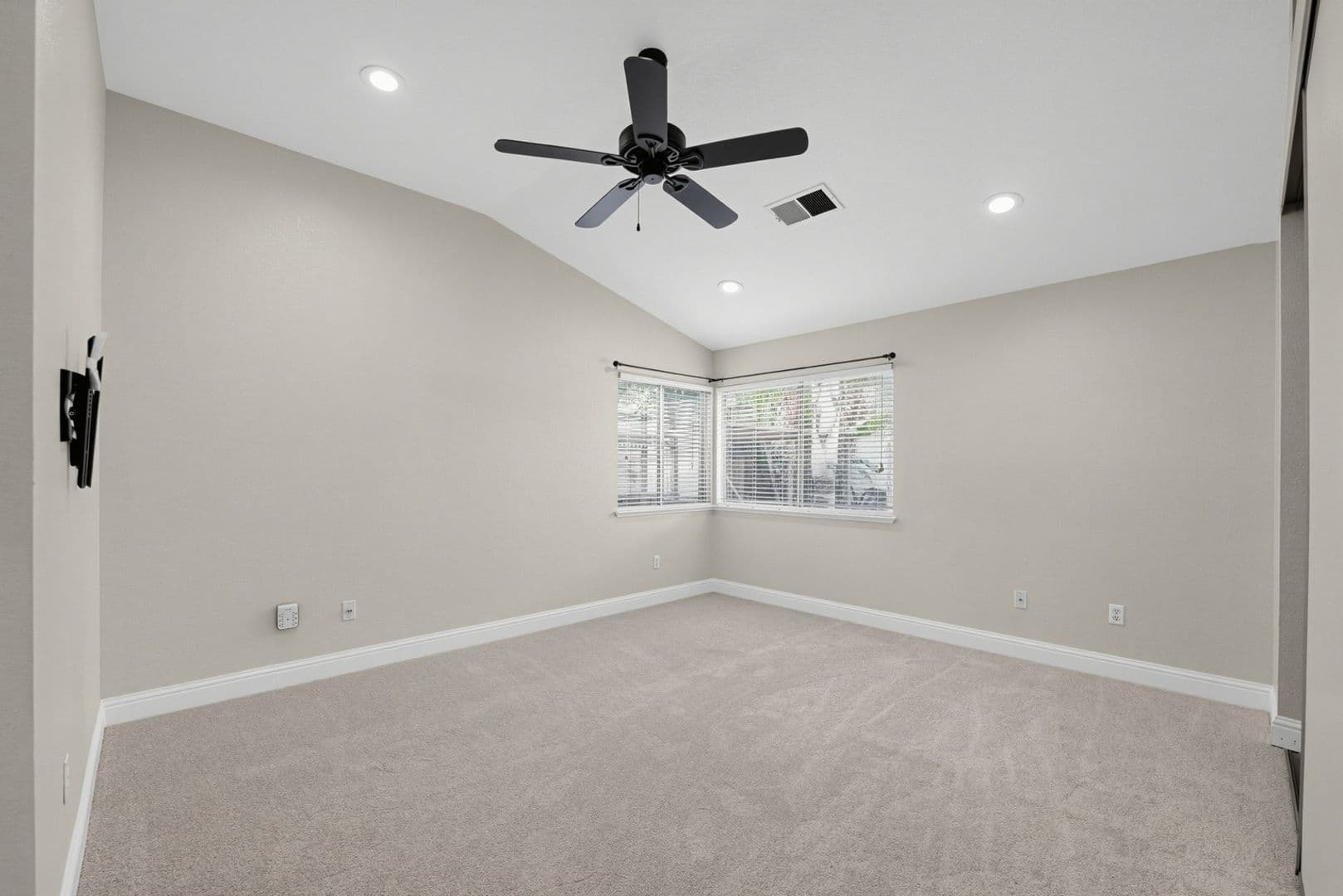Oakley House: 1713 Fairhaven Ct