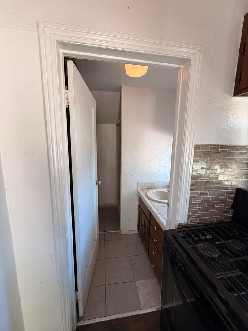 Sacramento Townhome: 3036 Marysville Blvd