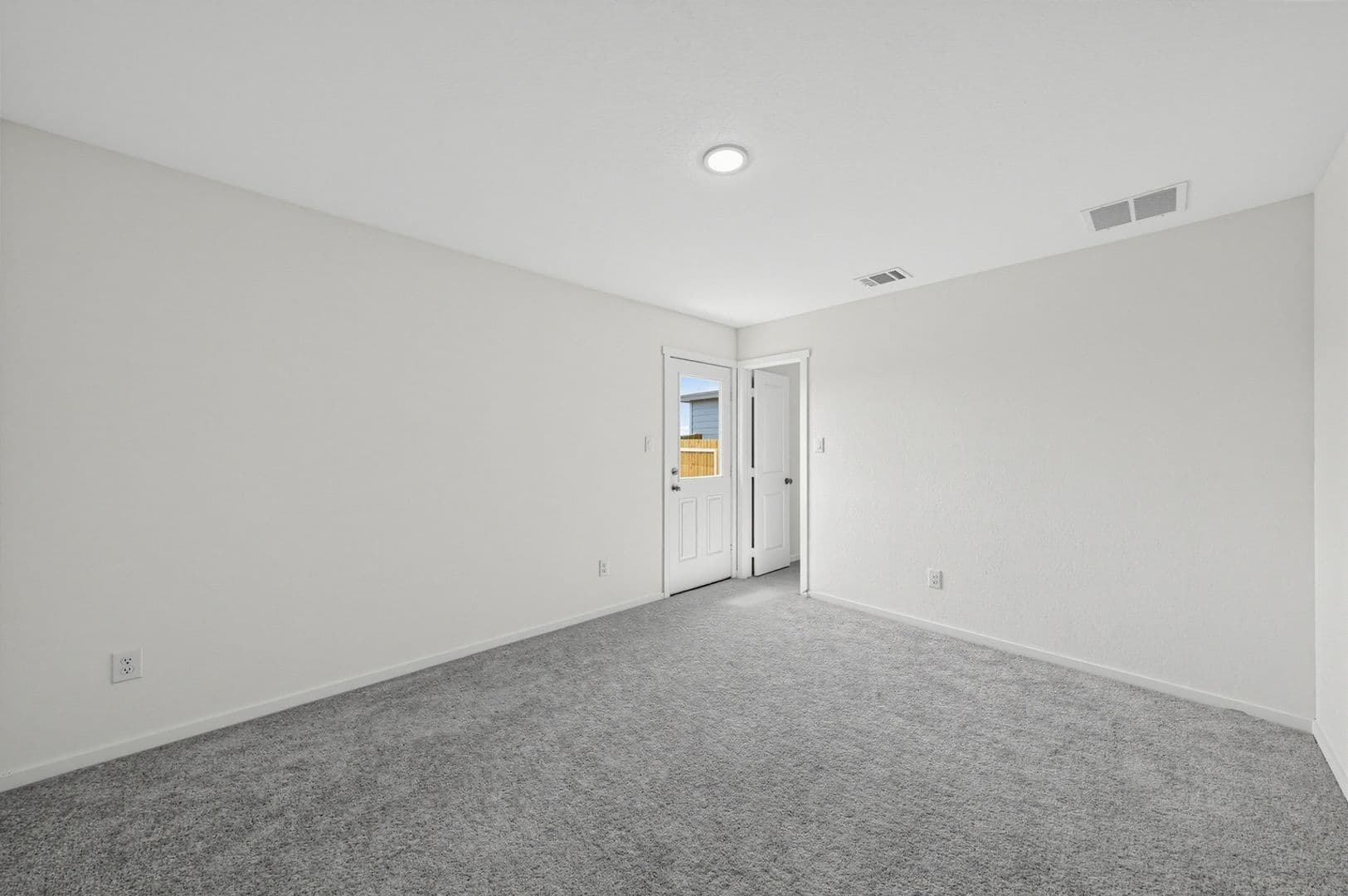 San Antonio House: 10861 Minita Creek