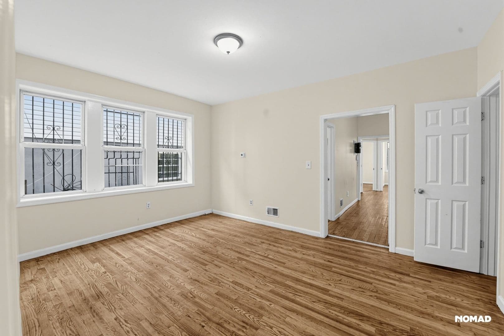 Newark Townhome: 72 Norwood St