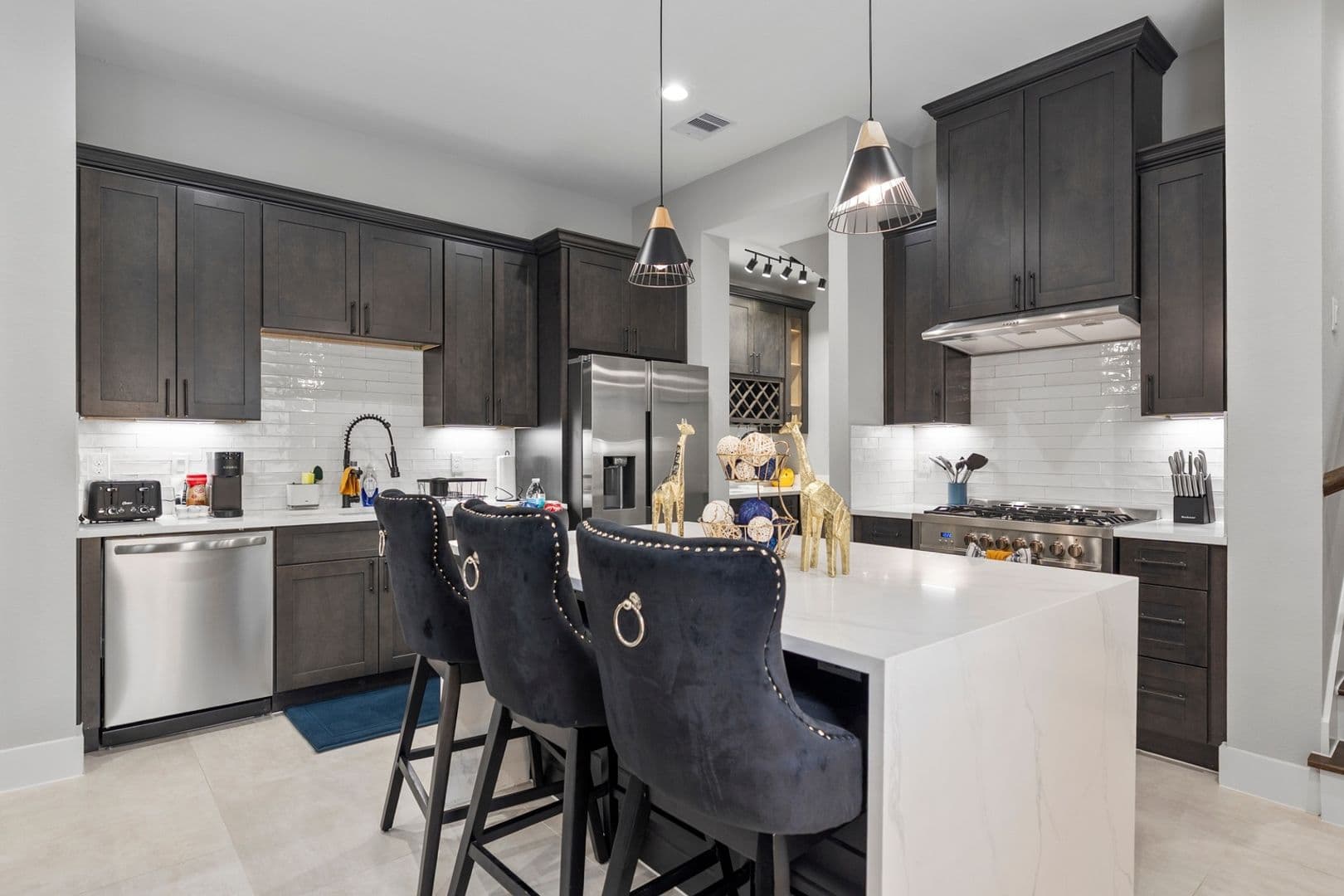 Houston House: 825 Paul Quinn St