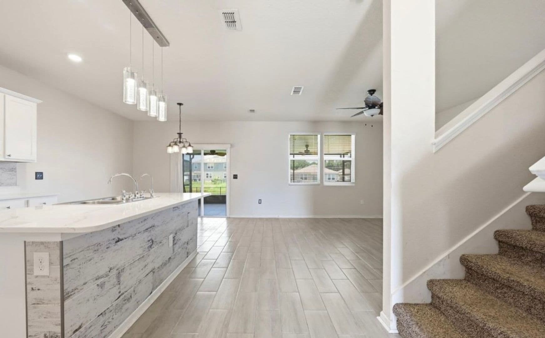 Jacksonville House: 3512 Guppy Ct