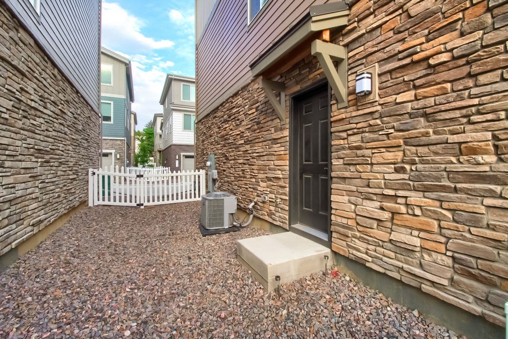 Aurora House: 2355 South Troy Court
