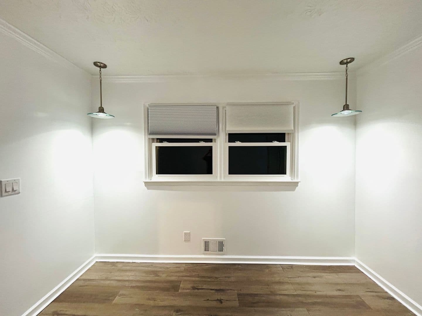Snellville House: 2664 Abington Dr