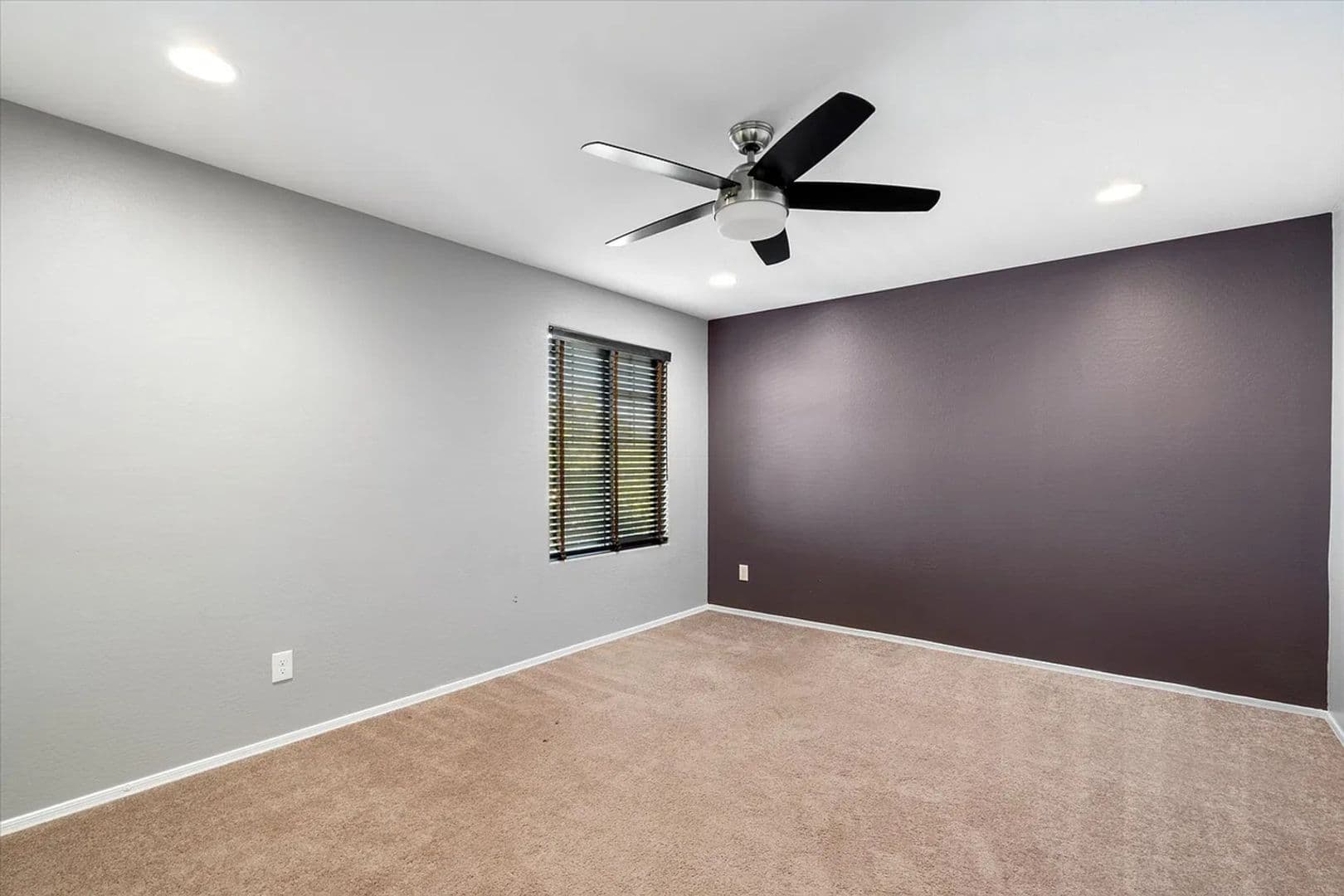 Peoria House: 9537 W Weeping Willow Rd