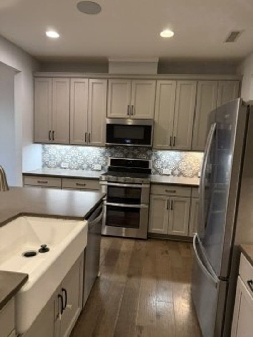 Durham House: 1006 Beyer Pl