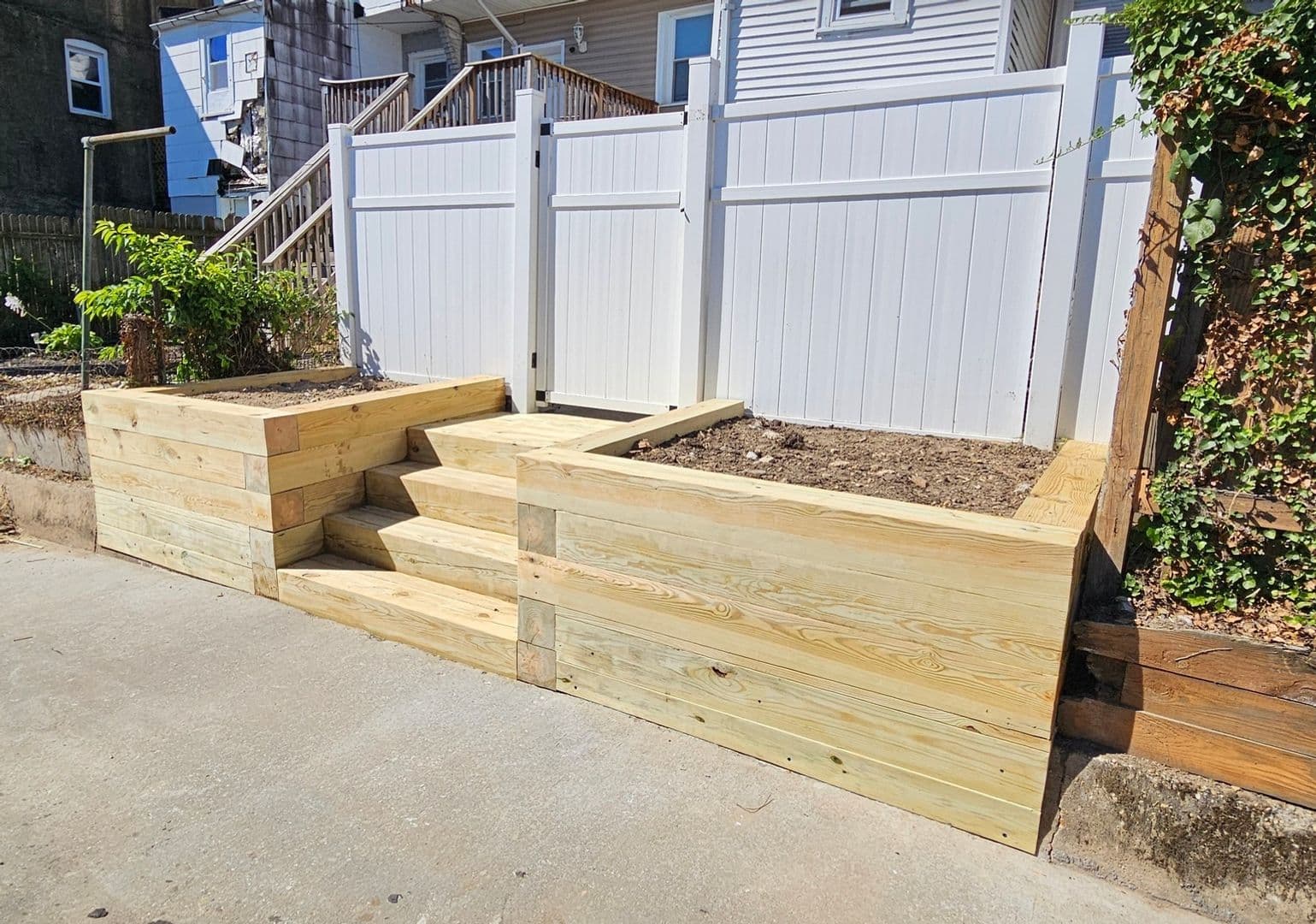 Baltimore Townhome: 4633 Kernwood Ave
