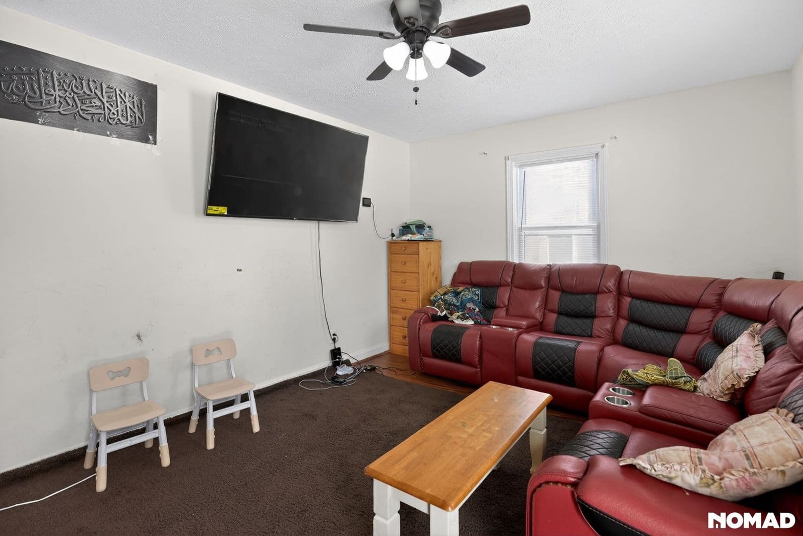 Louisville House: 1015 W Indian Trl