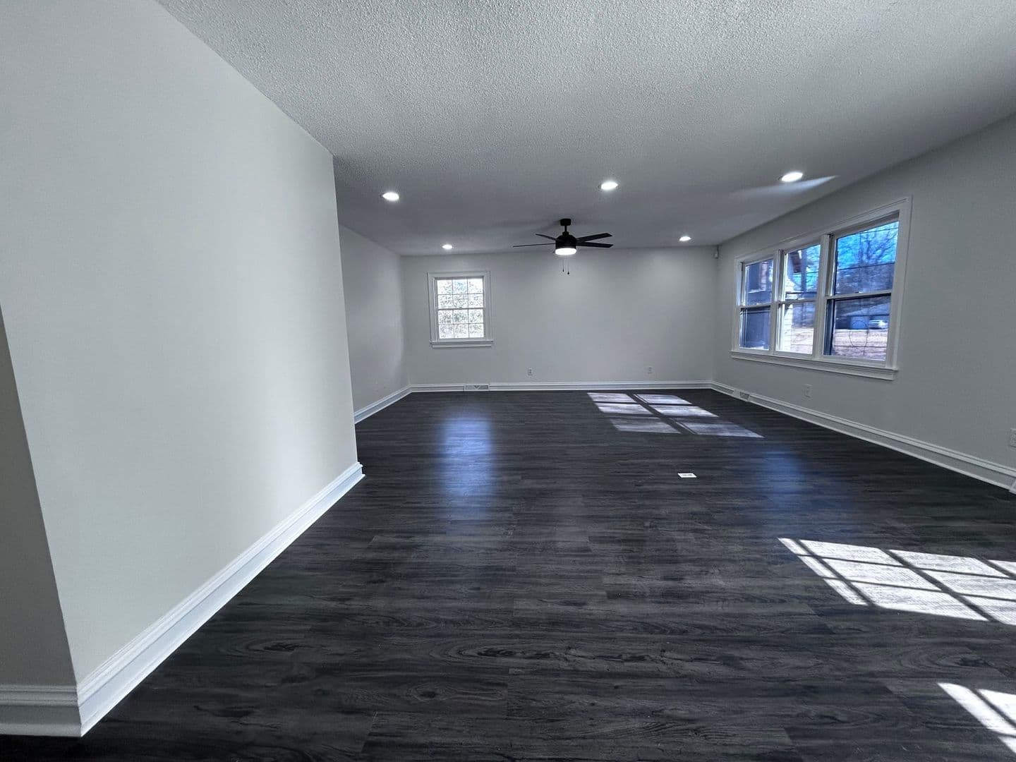 Columbia House: 3700 Cairnbrook Ct