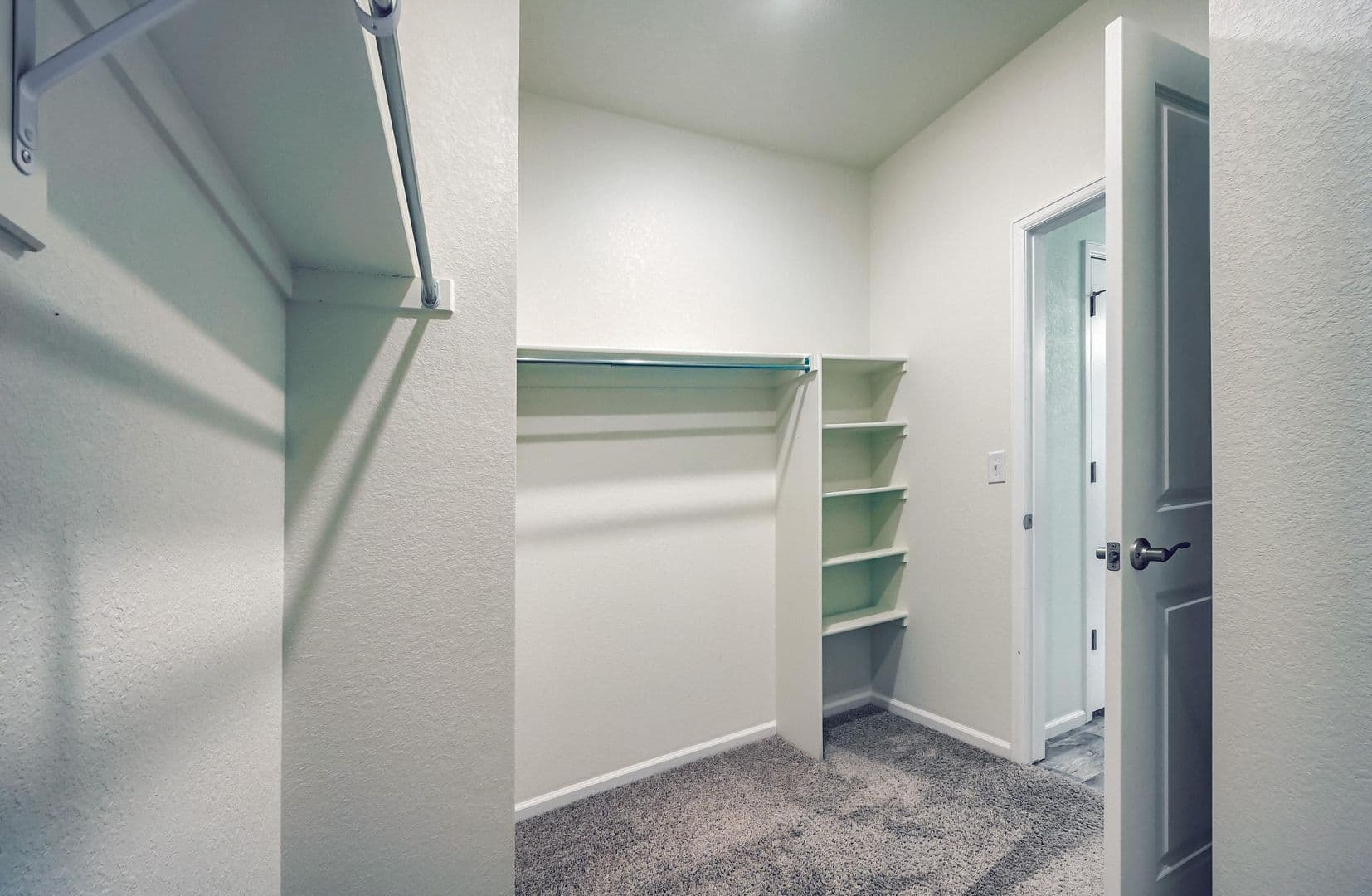 Aurora House: 27210 E Maple Ave