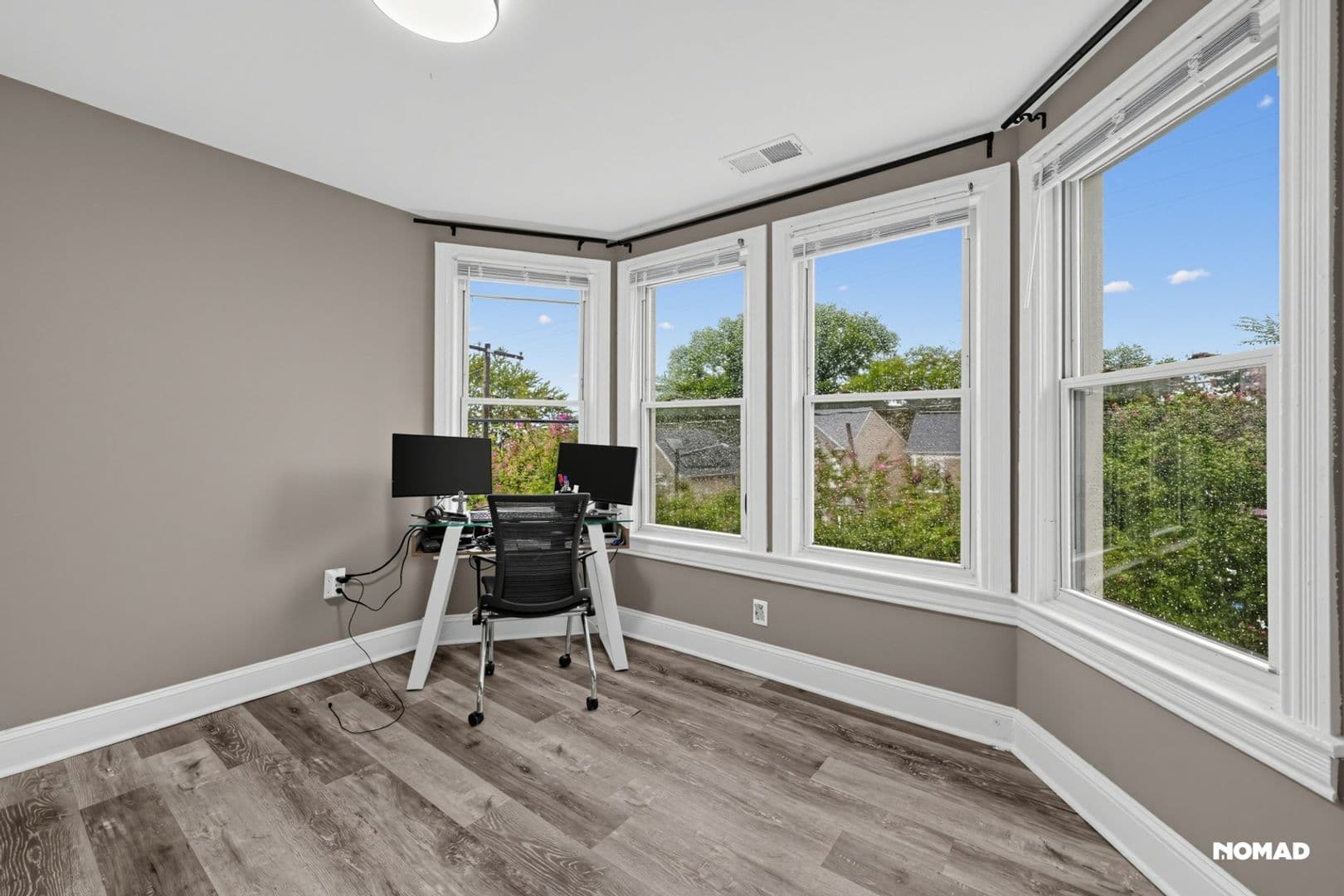Washington House: 1627 W St SE