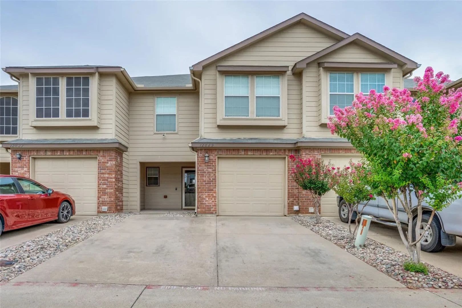 Euless House: 12629 Oceanside Dr