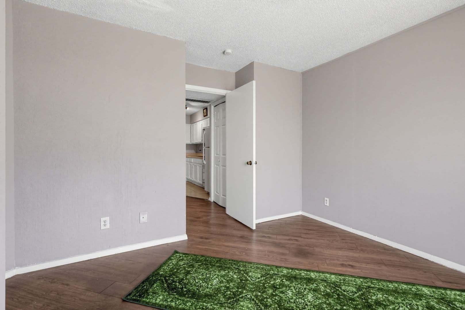 Arlington Condo: 1608 Pecan Chase Cir