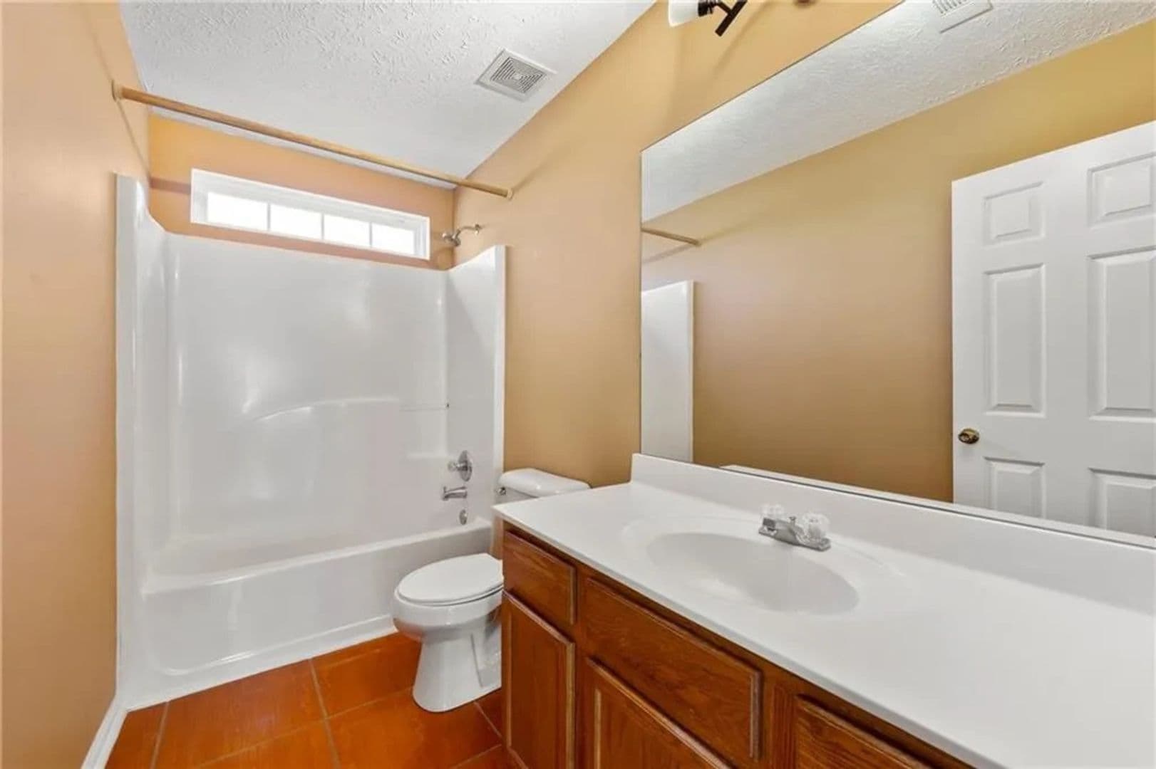 Cumming House: 5125 Sky Ridge Way