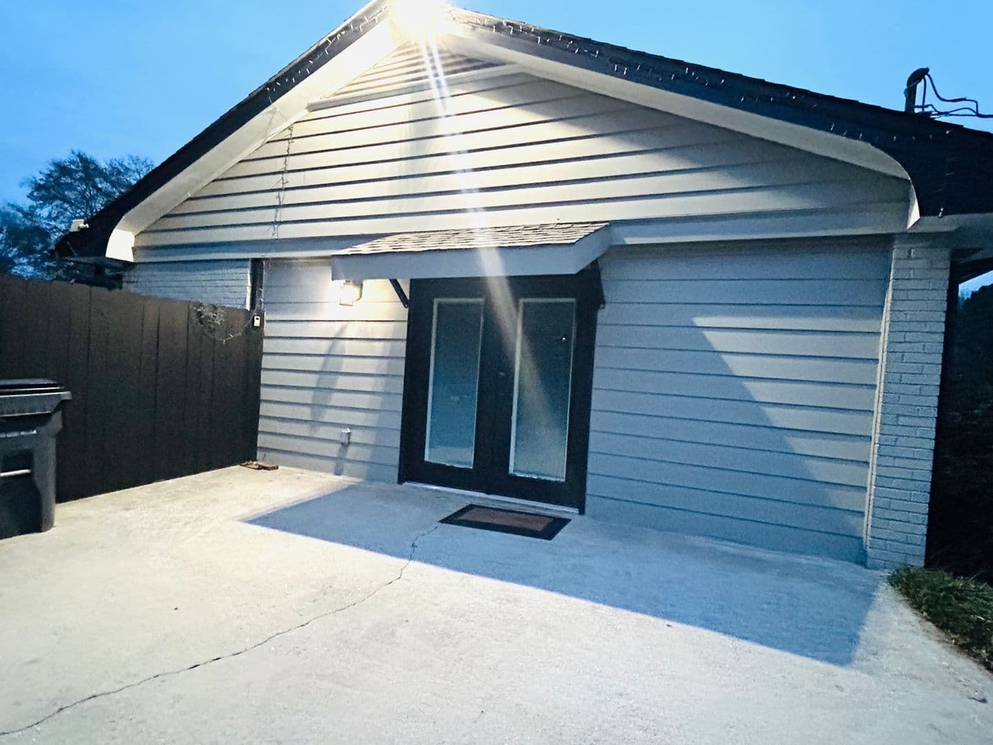 Snellville House: 2664 Abington Dr