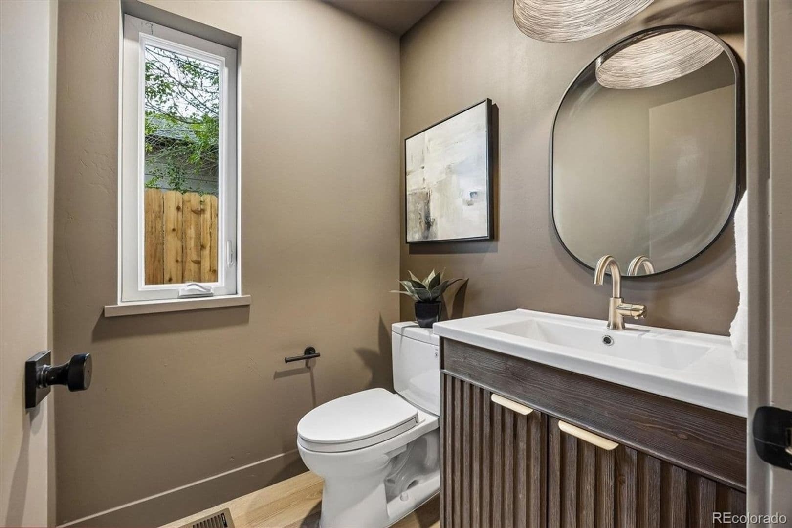 Denver House: 2365 S Cherokee St