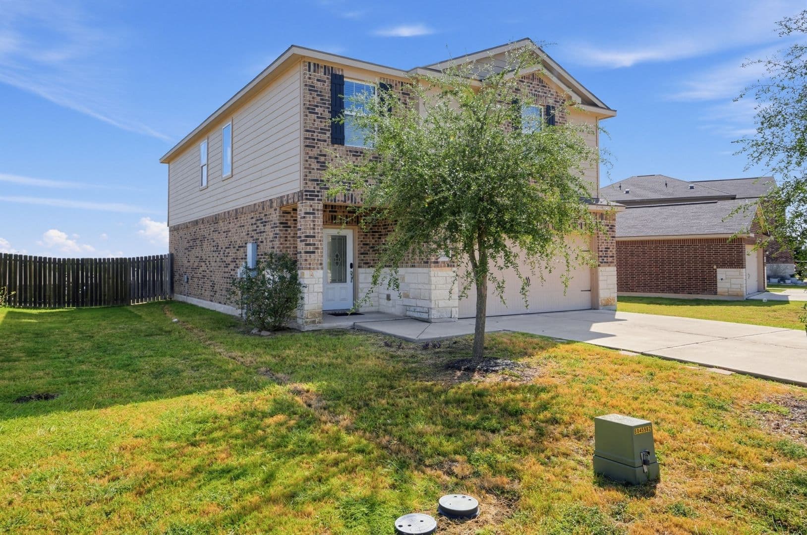Manor House: 20000 Woodrow Wilson St