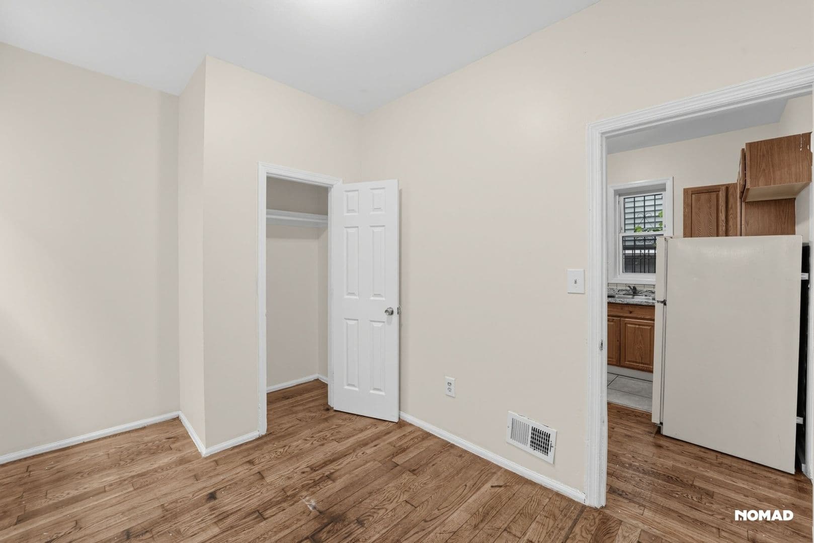 Newark Townhome: 72 Norwood St