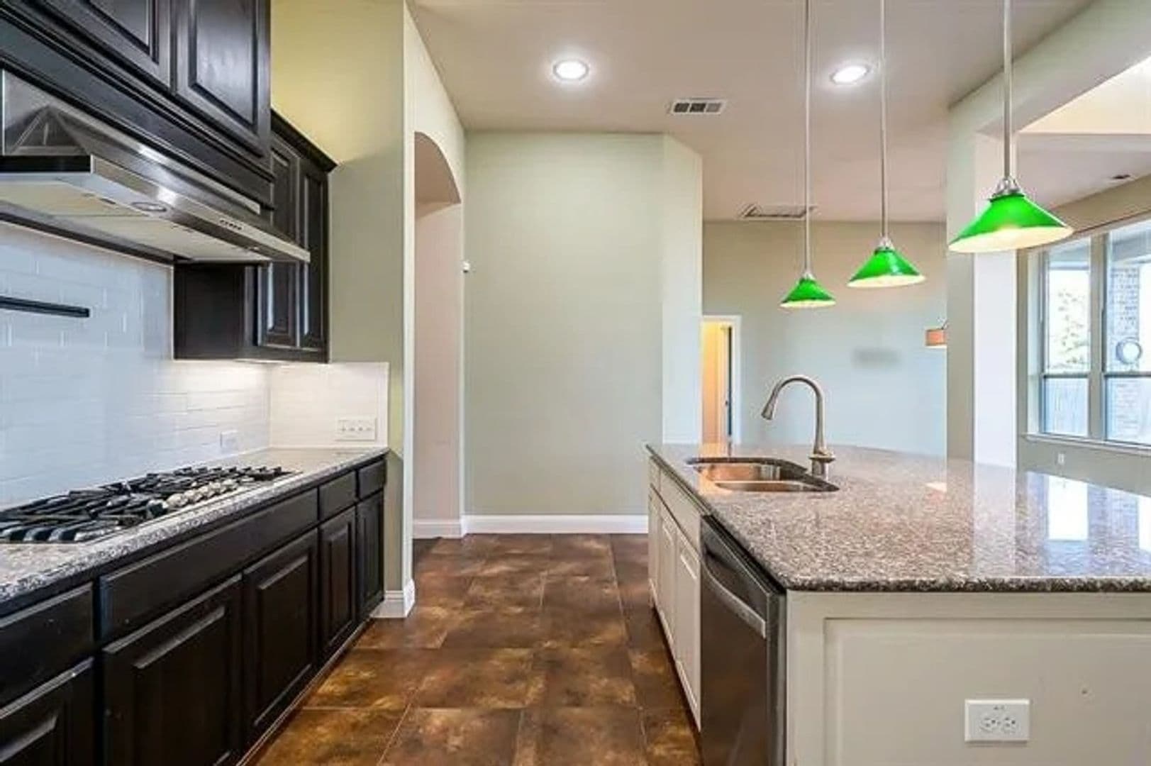 Forney House: 1036 Edgefield Ln
