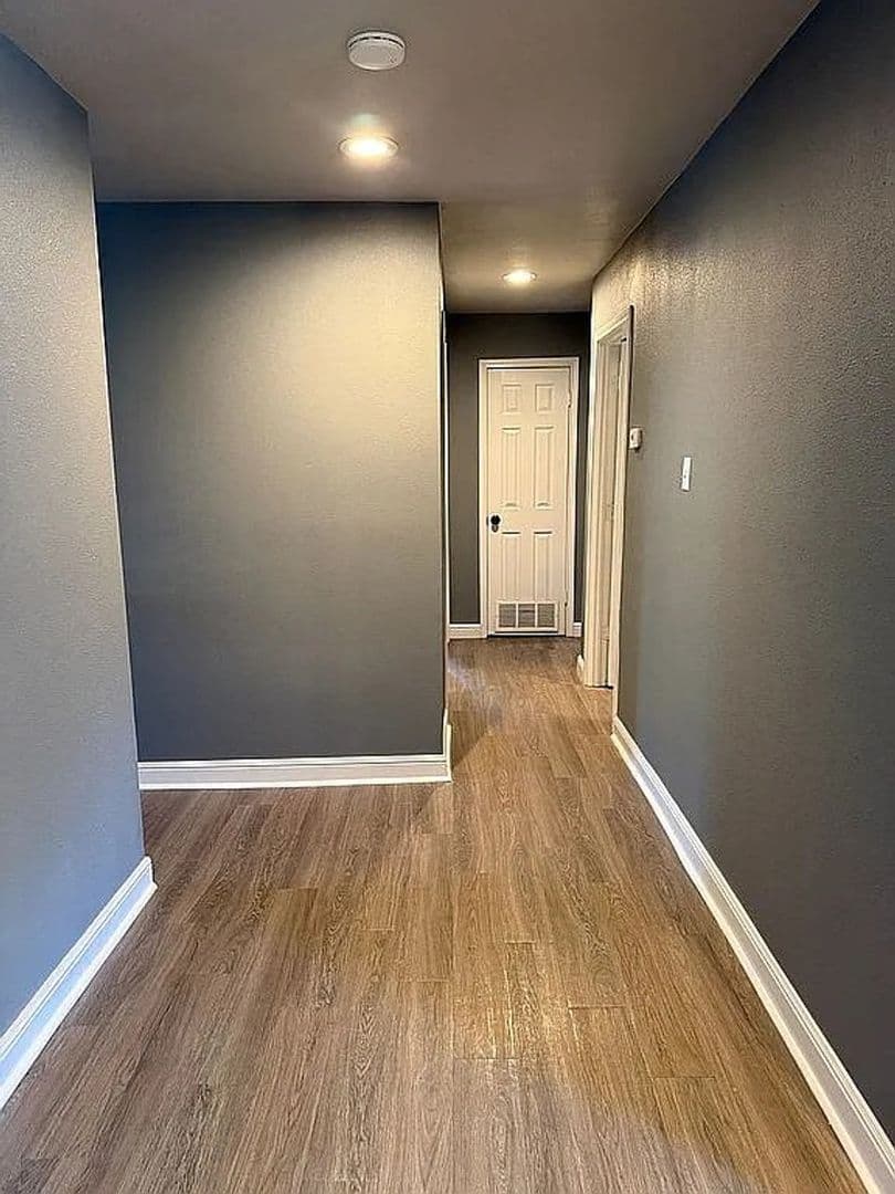 Rockwall House: 834 Nash St