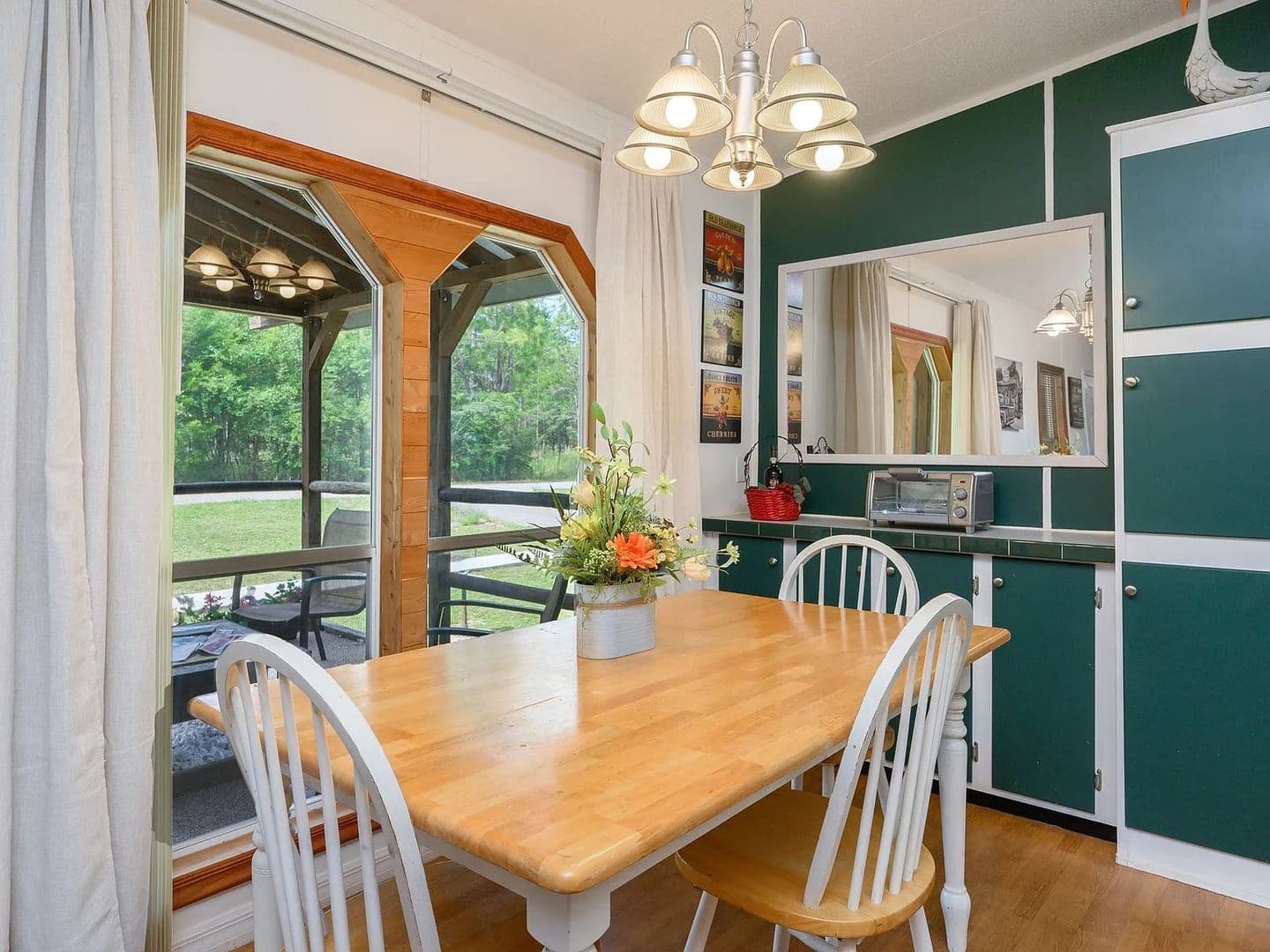 Defuniak Springs House: 143 Joe Anderson Rd