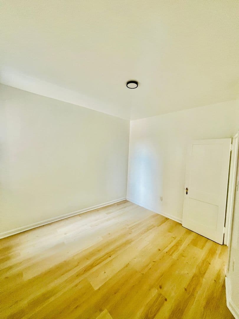 Philadelphia Townhome: 7607 Ogontz Ave