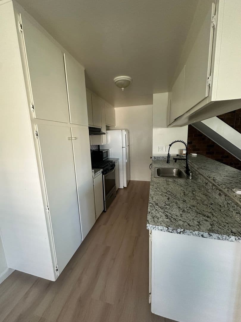 Auburn Condo: 3673 Park Dr