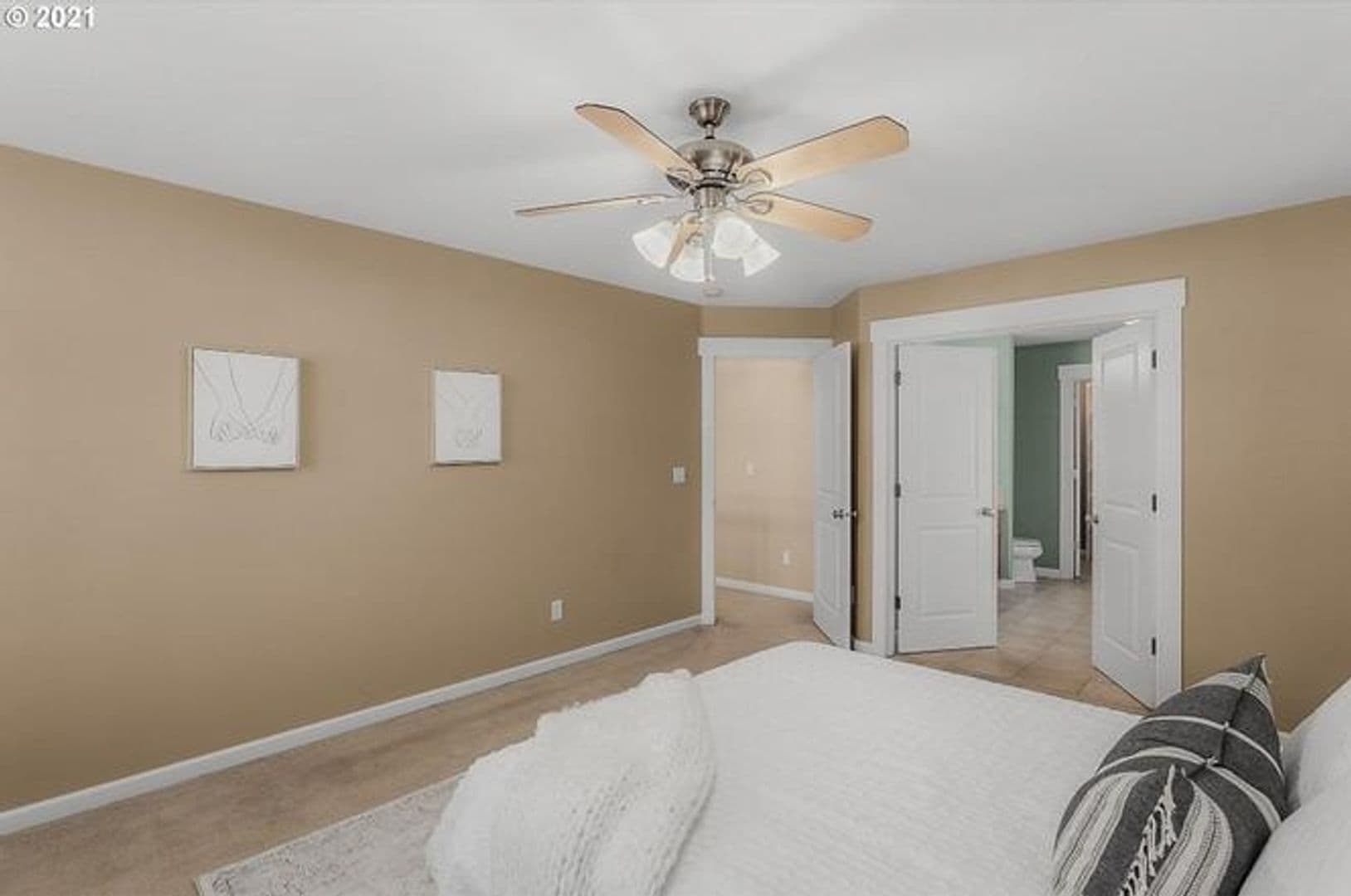 Portland House: 11422 SW Laurel Glen Ct