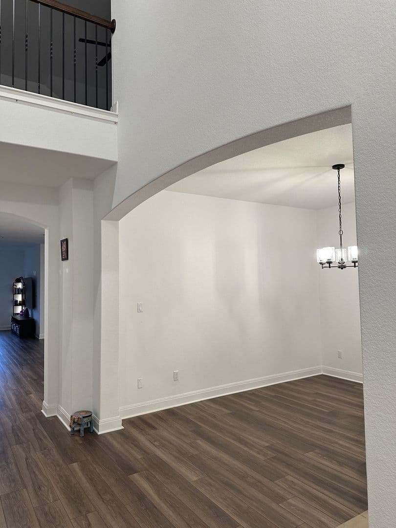 Liberty Hill House: 240 Canyoncrest Way