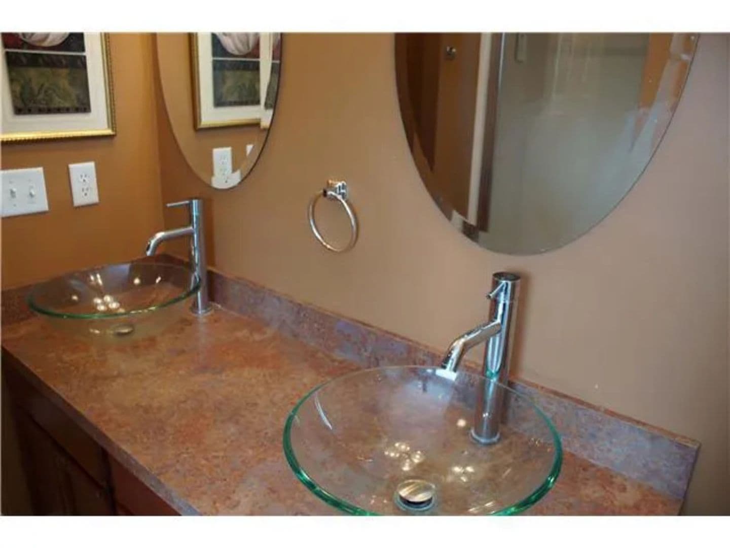 East Lansing Condo: 5957 Troyes Rd