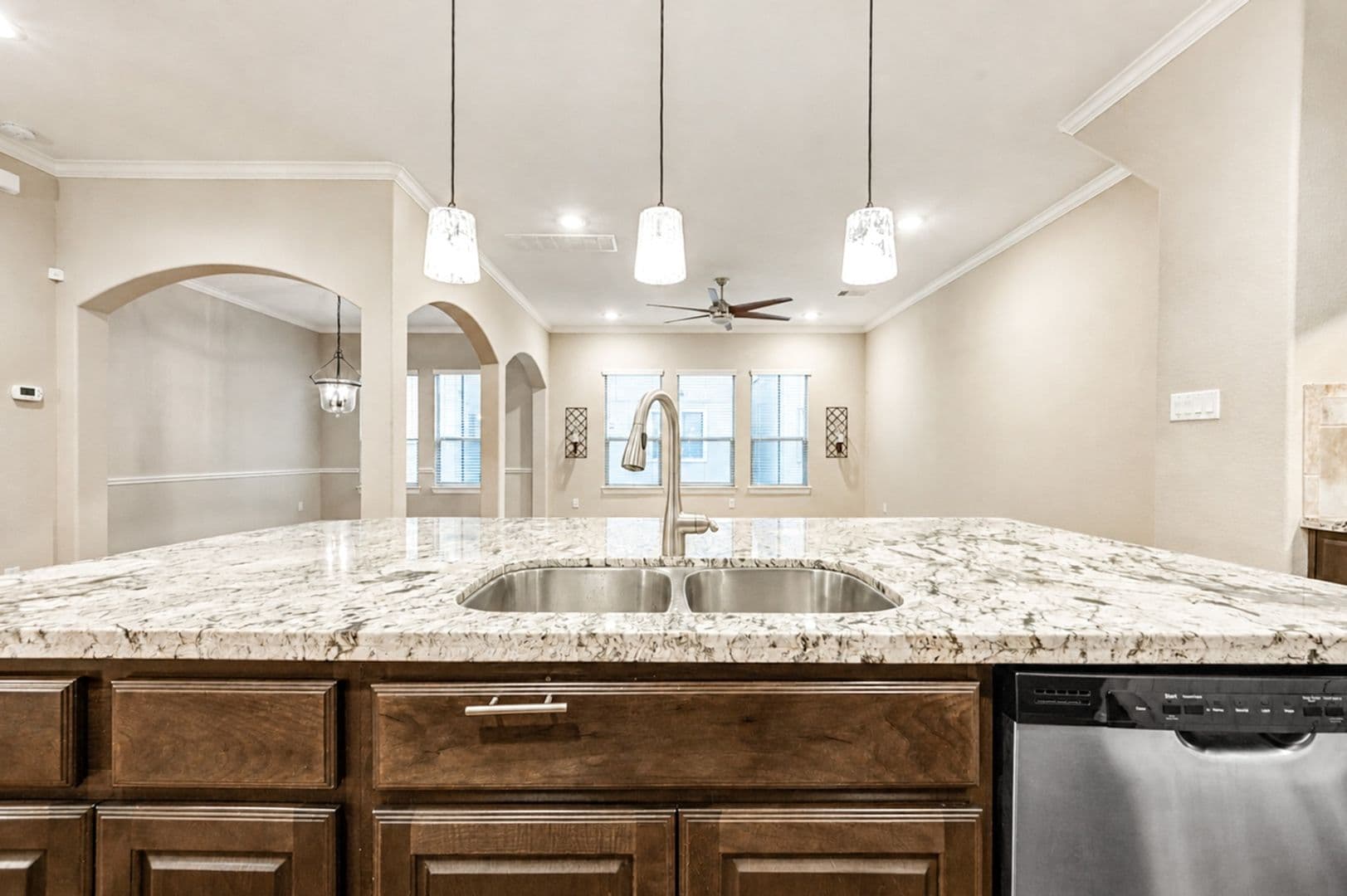 Houston House: 10604 Enclave Springs Ct