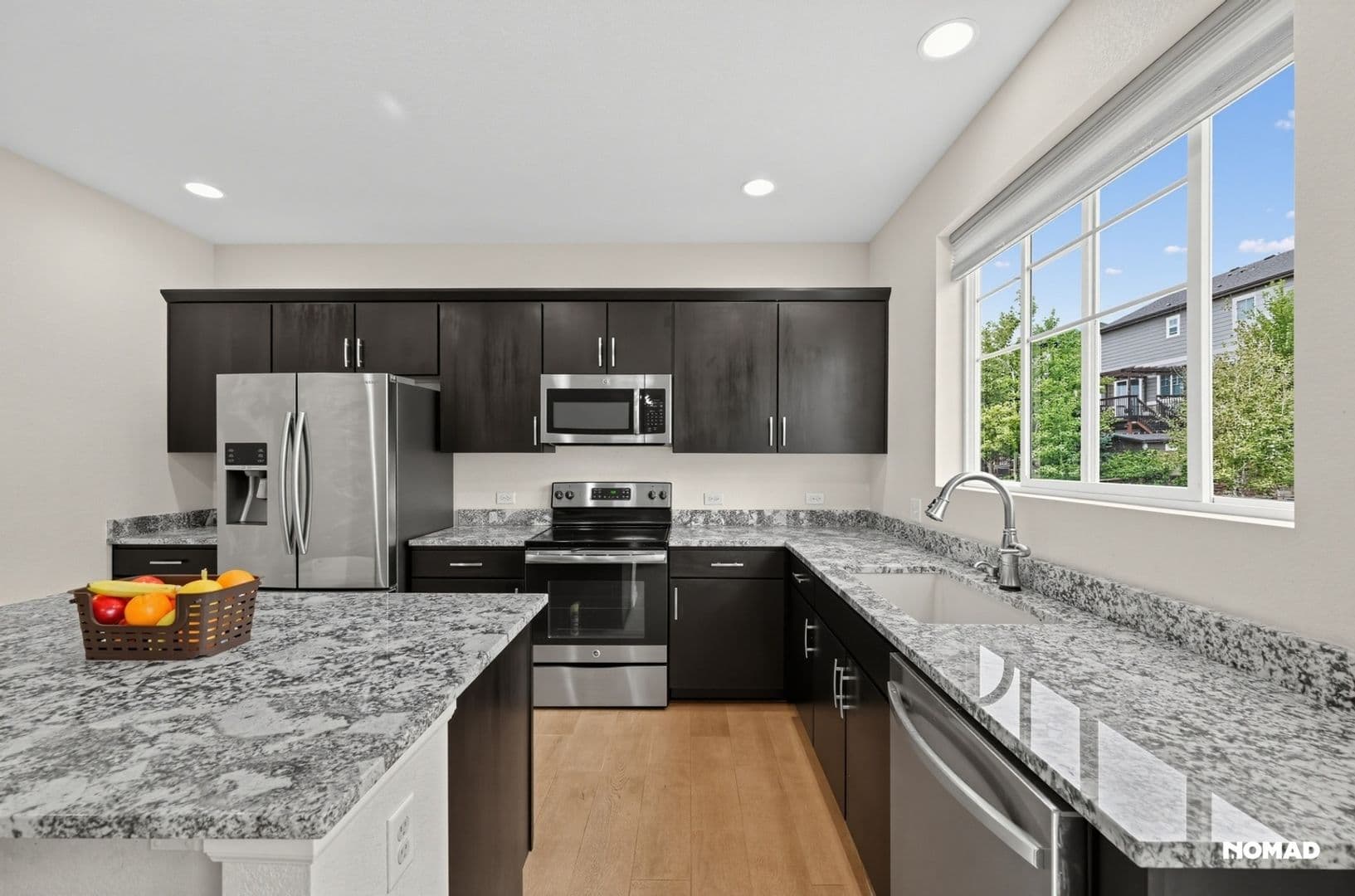 Aurora House: 7281 S Old Hammer Way