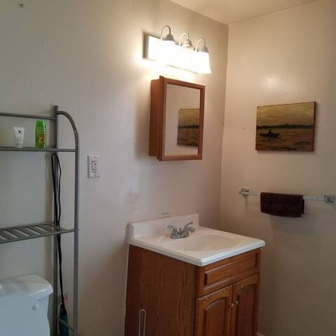 Manassas House: 14416 Bristow Rd