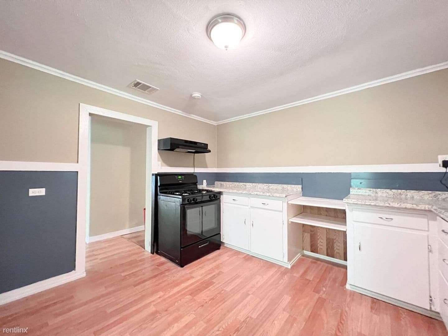 Rockdale House: 636 N Wilcox St