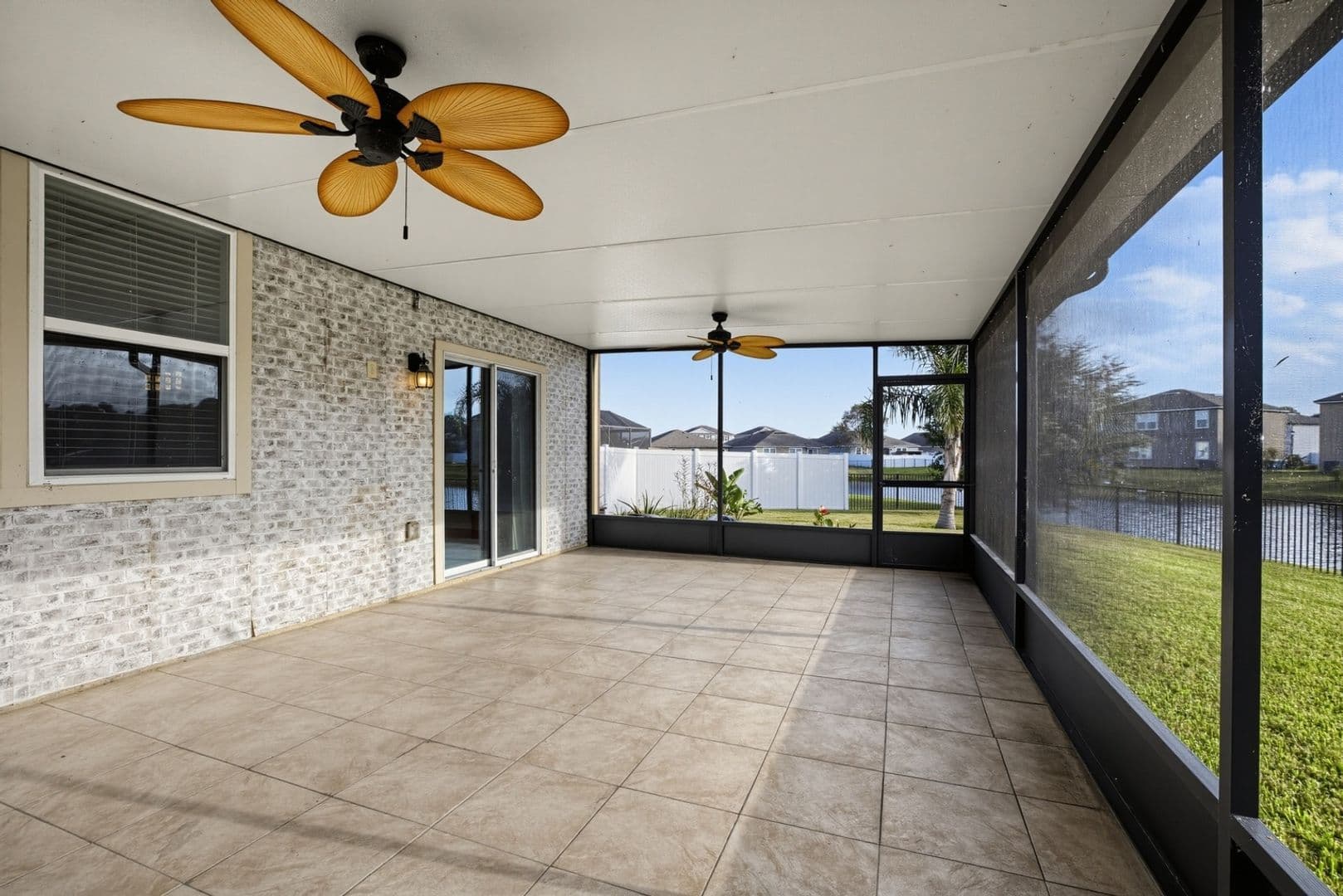 Jacksonville House: 3512 Guppy Ct