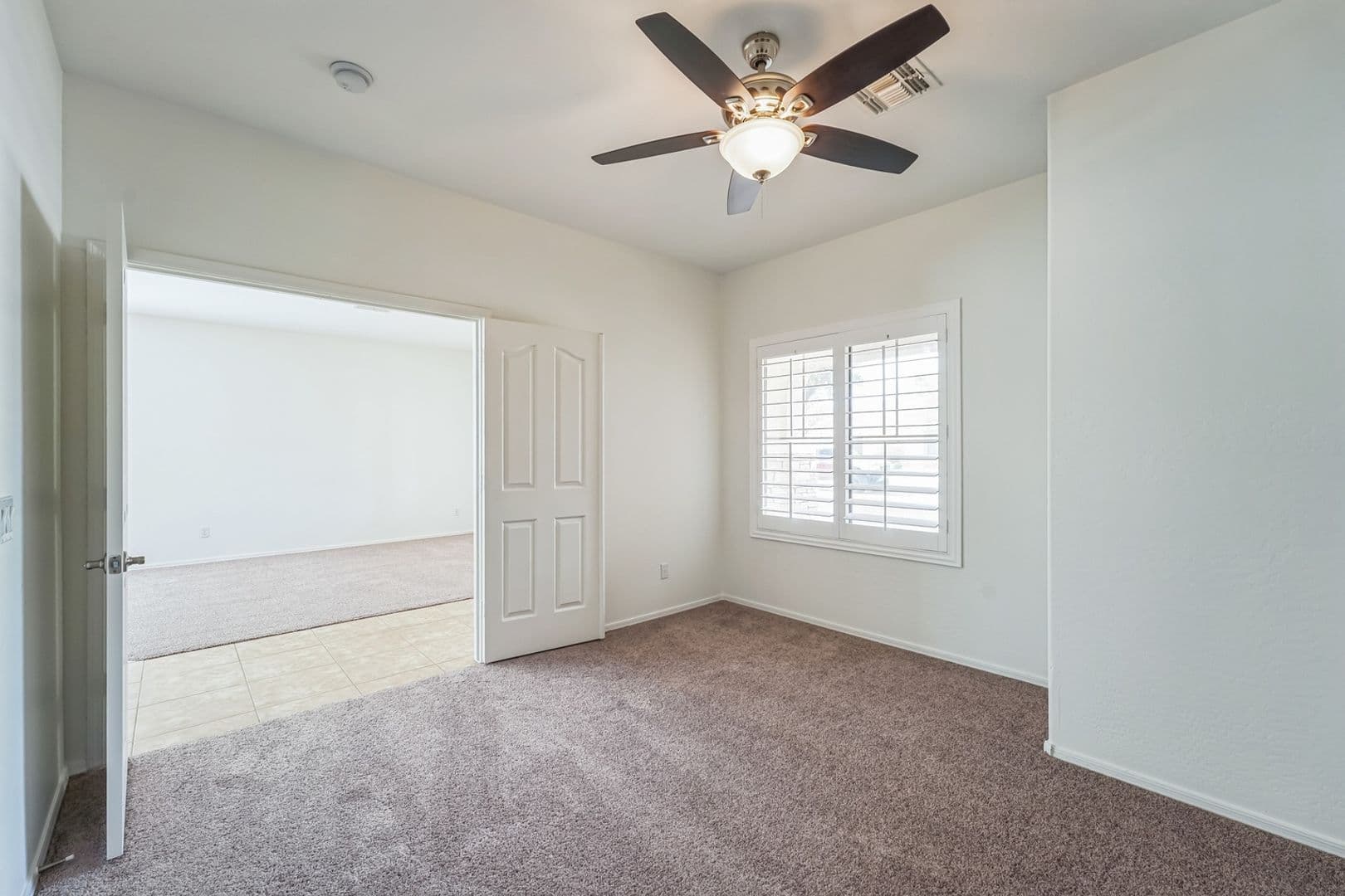 Gilbert House: 1268 E Birdland Dr
