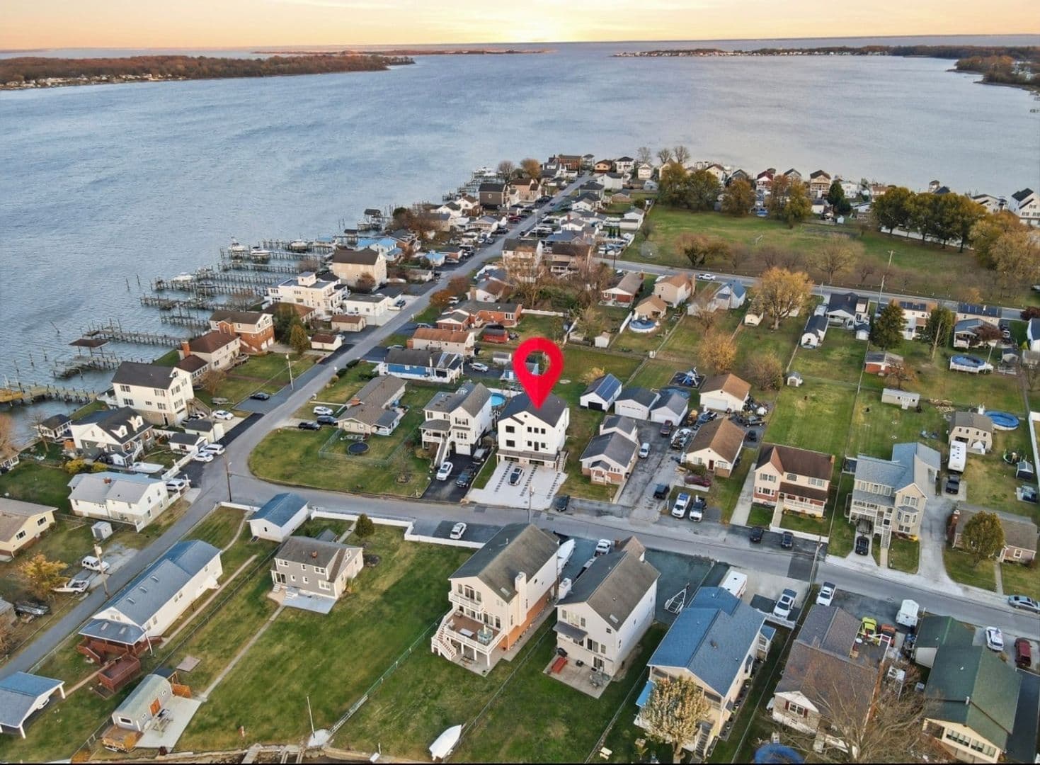 Sparrows Point House: 6931 River Dr Rd