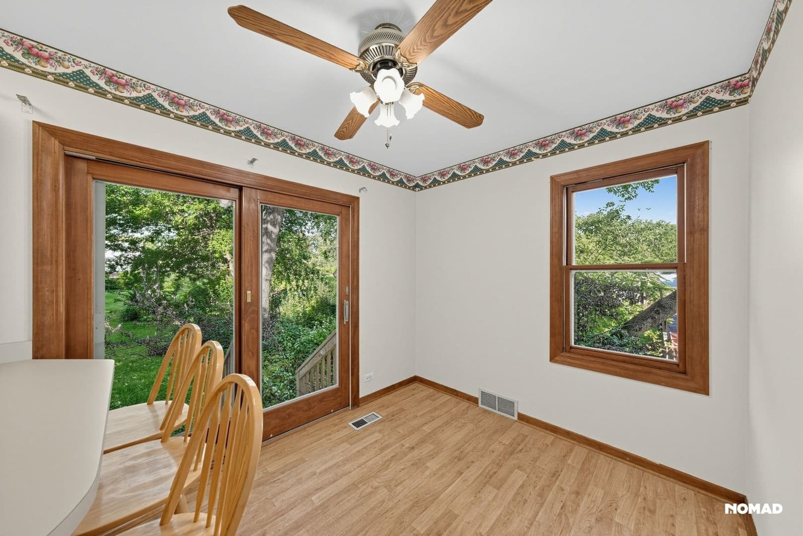 Downers Grove House: 6294 Woodward Ave