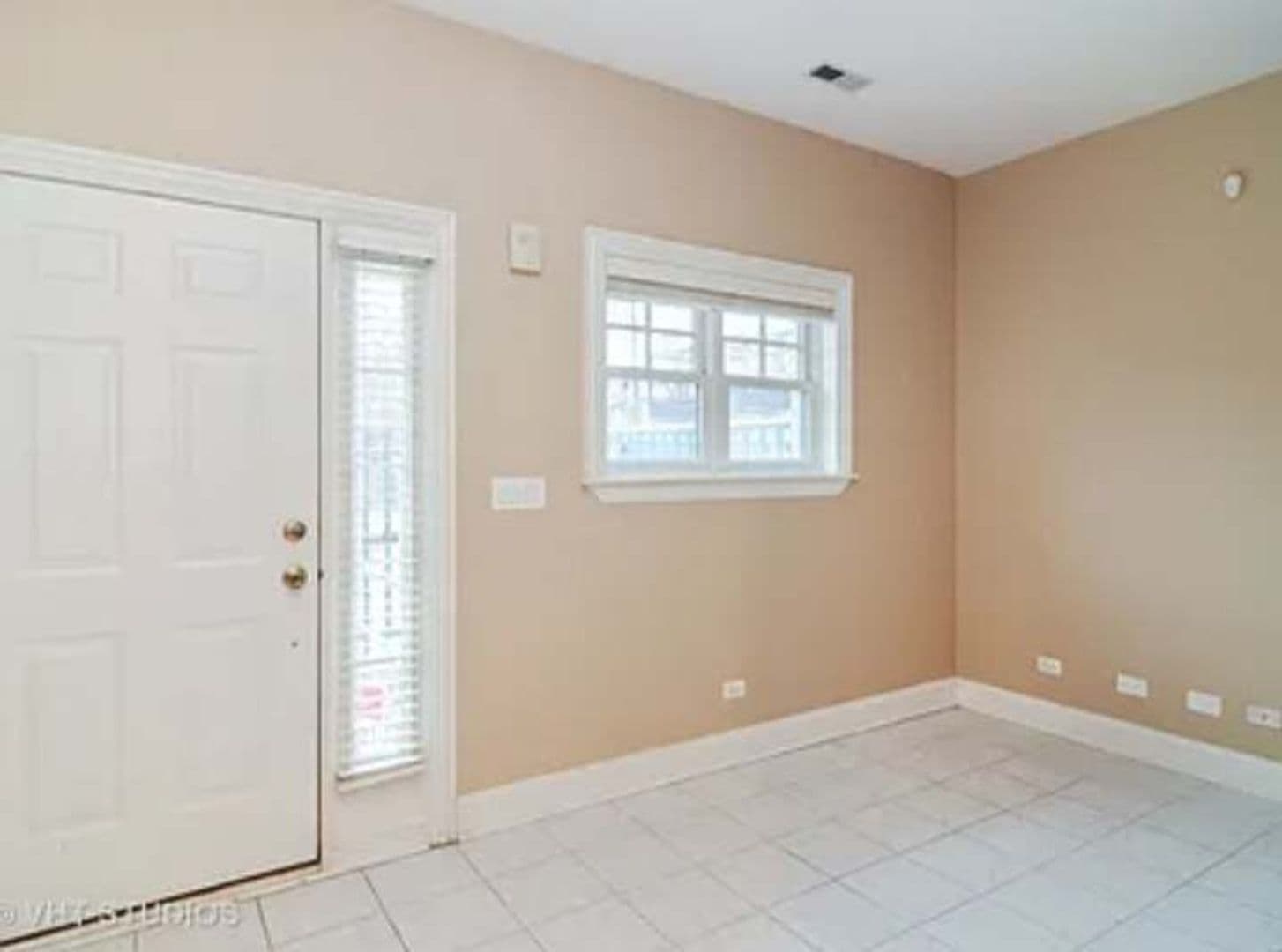 Chicago Townhome: 4325 W Peterson Ave