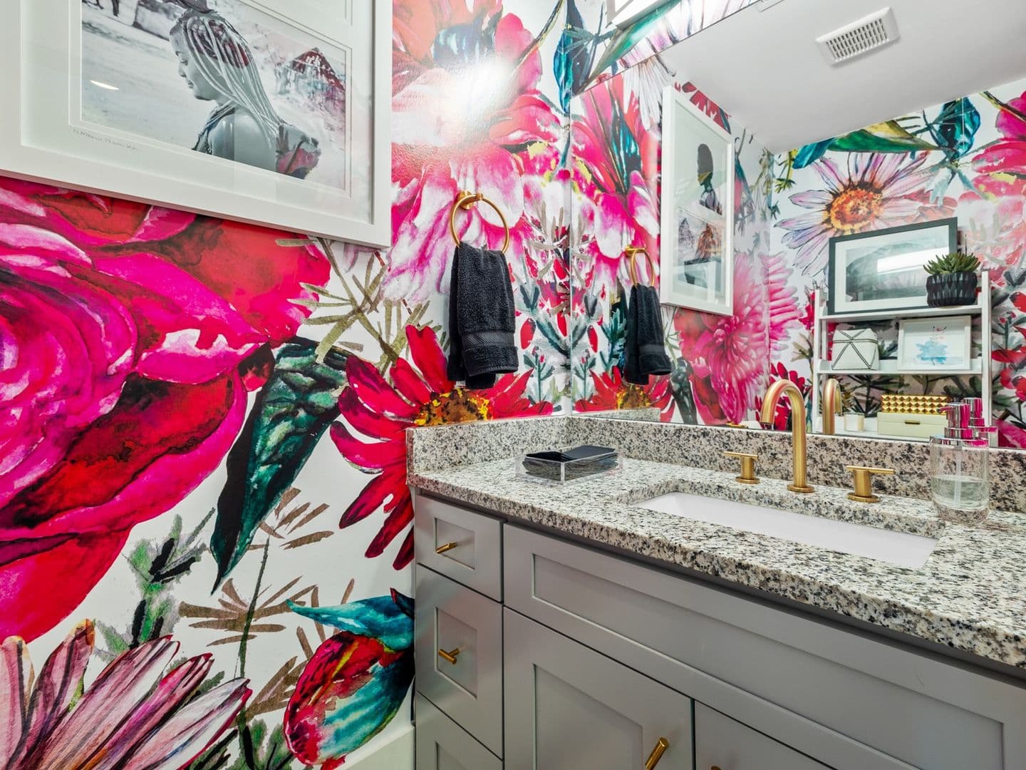 Atlanta House: 381 Lawton St Sw