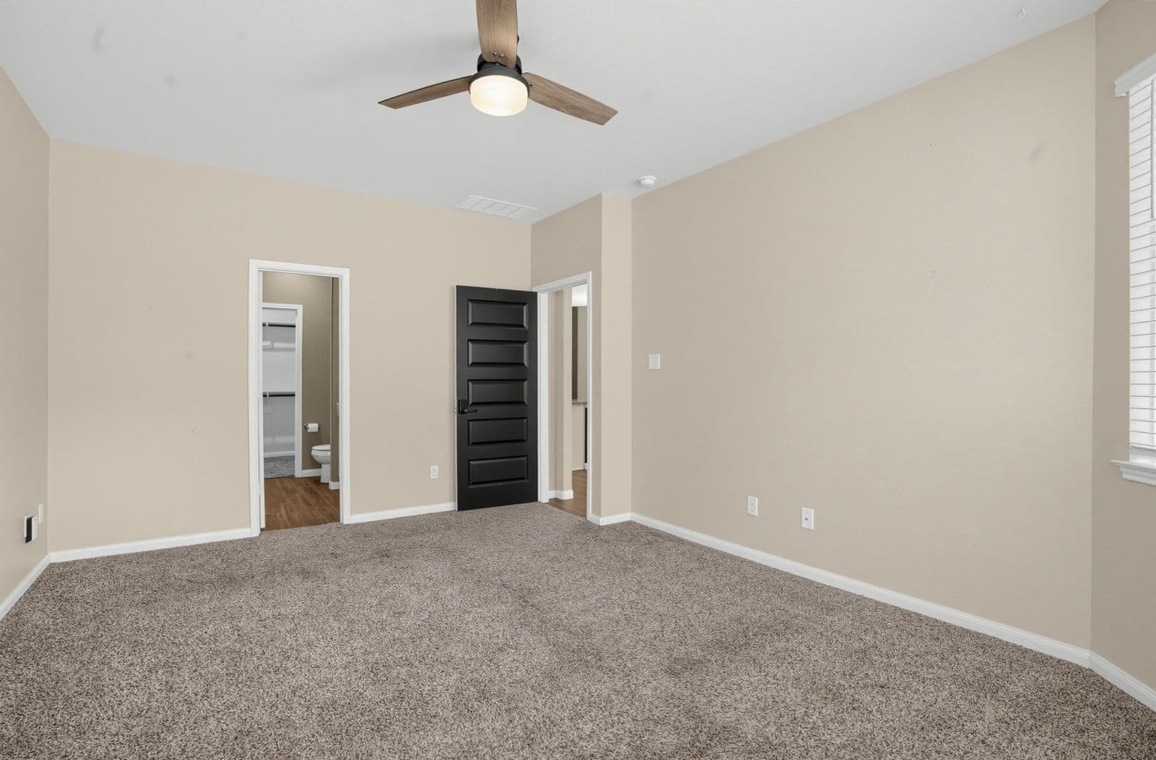 Splendora House: 22501 Cormorant Ct