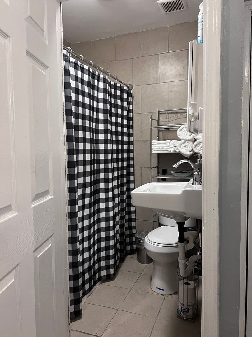 Wilmington Townhome: 1103 W 7th St