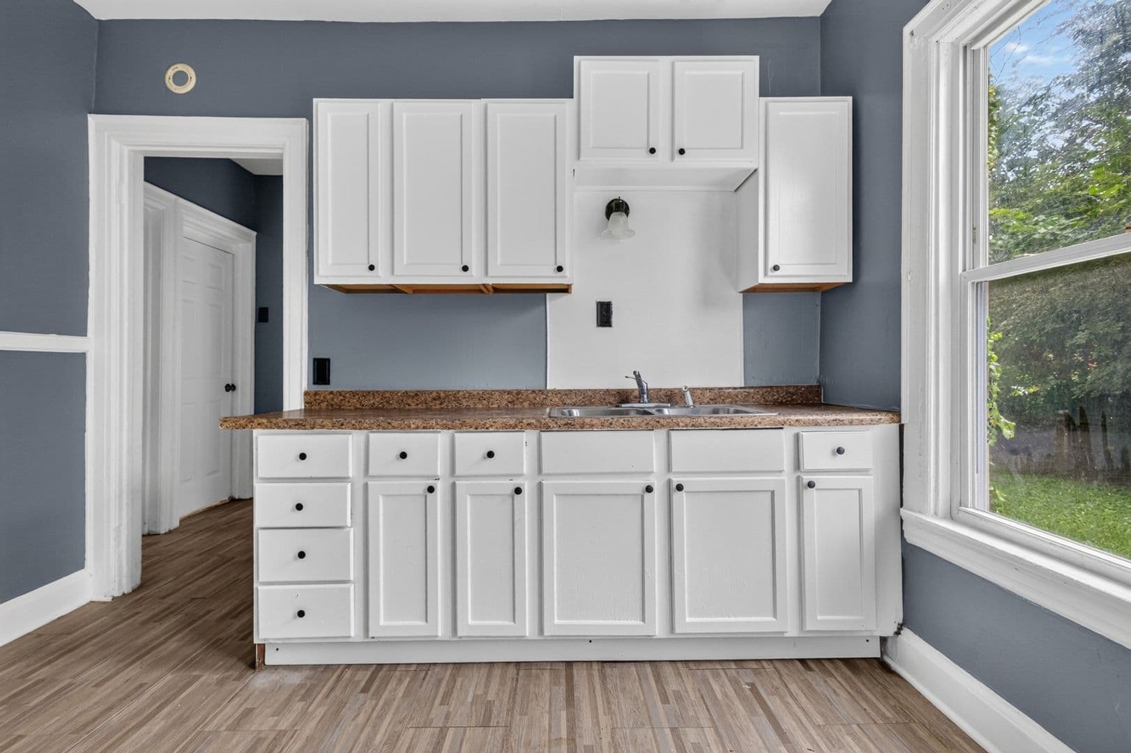Milwaukee Townhome: 2335 N 16th St