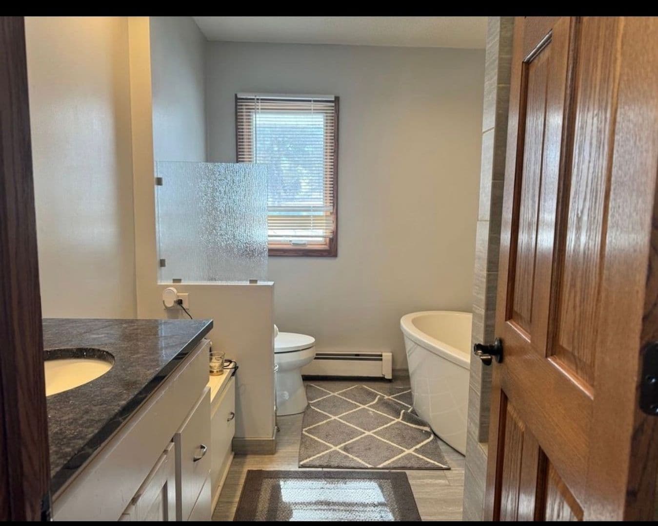 Prior Lake House: 17742 Fairlawn Ave