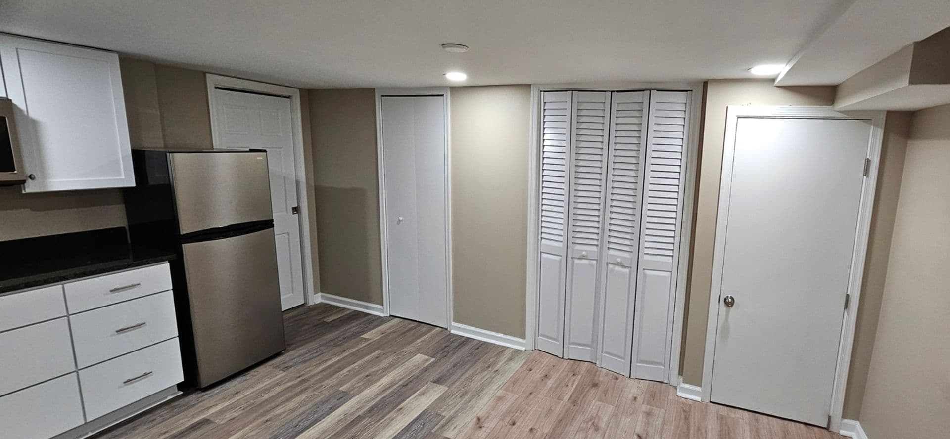 Baltimore Townhome: 4633 Kernwood Ave