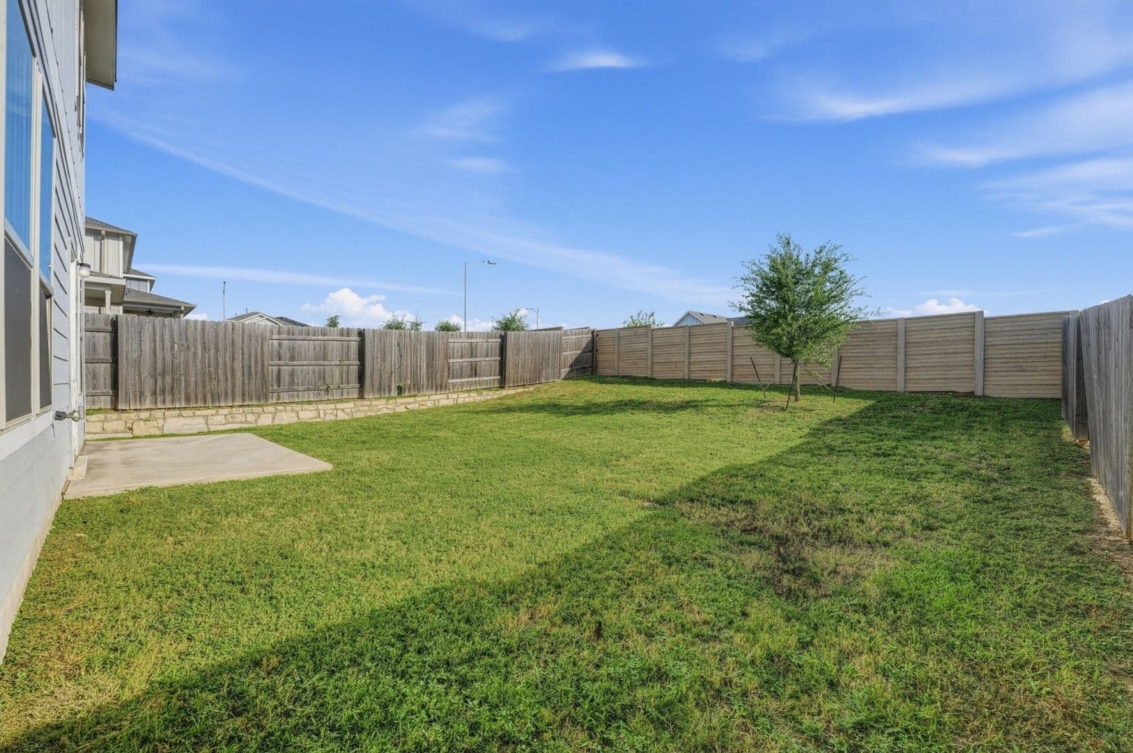 Manor House: 11111 Mestengo Dr