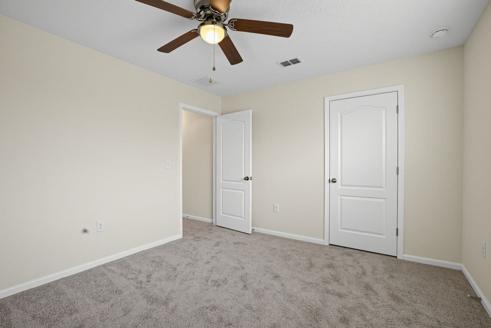 Jacksonville House: 3512 Guppy Ct