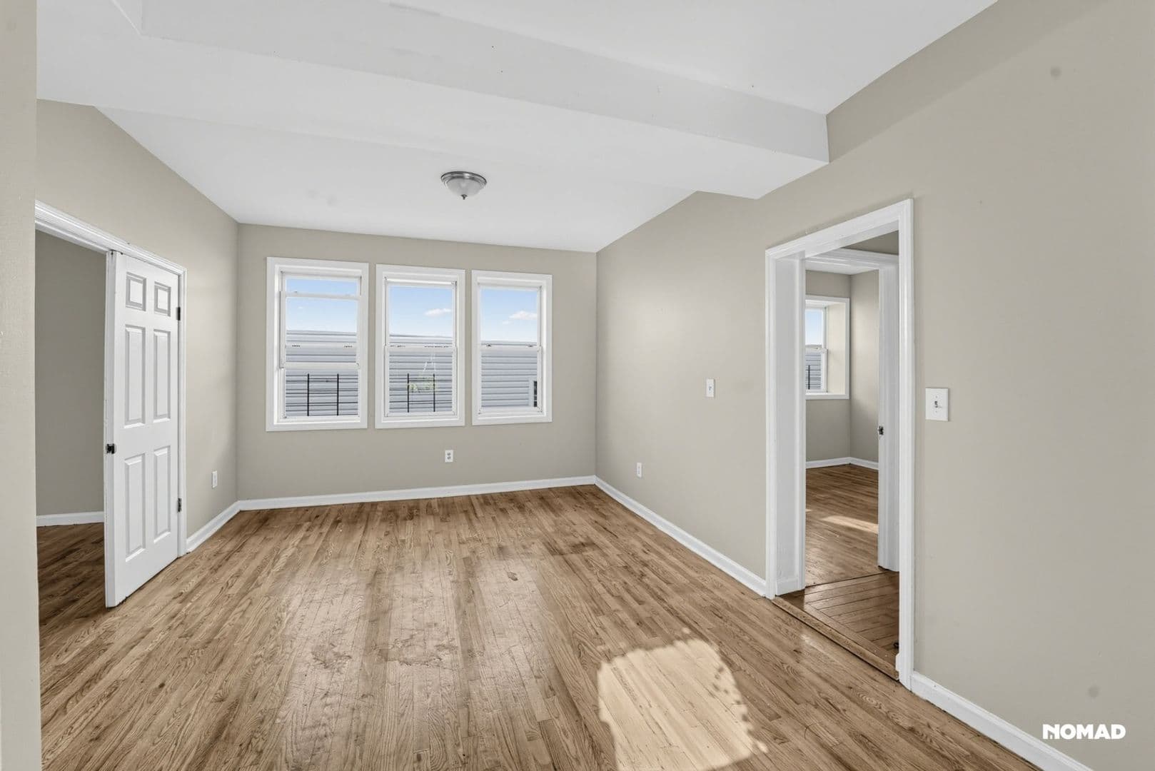 Newark Townhome: 72 Norwood St