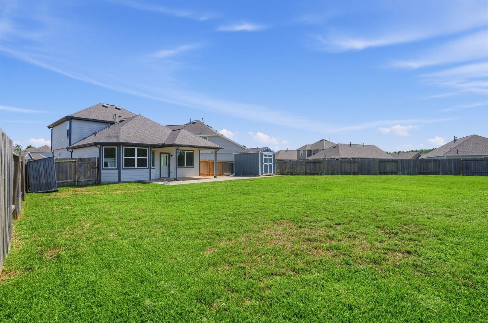 Splendora House: 22501 Cormorant Ct